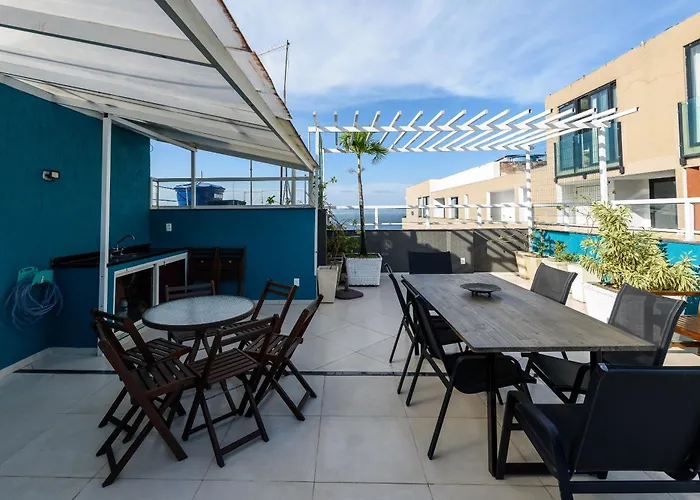 Large Penthouse Arpoador