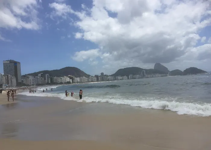 Copacabana, Rio De Janeiro, A 80 Metros Da Praia